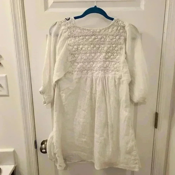 Lucky Brand White Dress With Embroidered Colorful Flowers Half Sleeve Size M - Picture 4 of 6